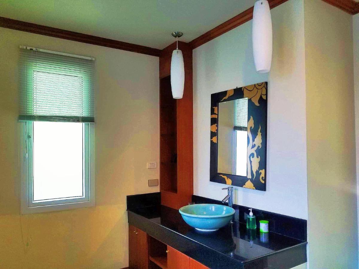 Karon Pool Villa 卡伦3卧泳池别墅 Exterior foto